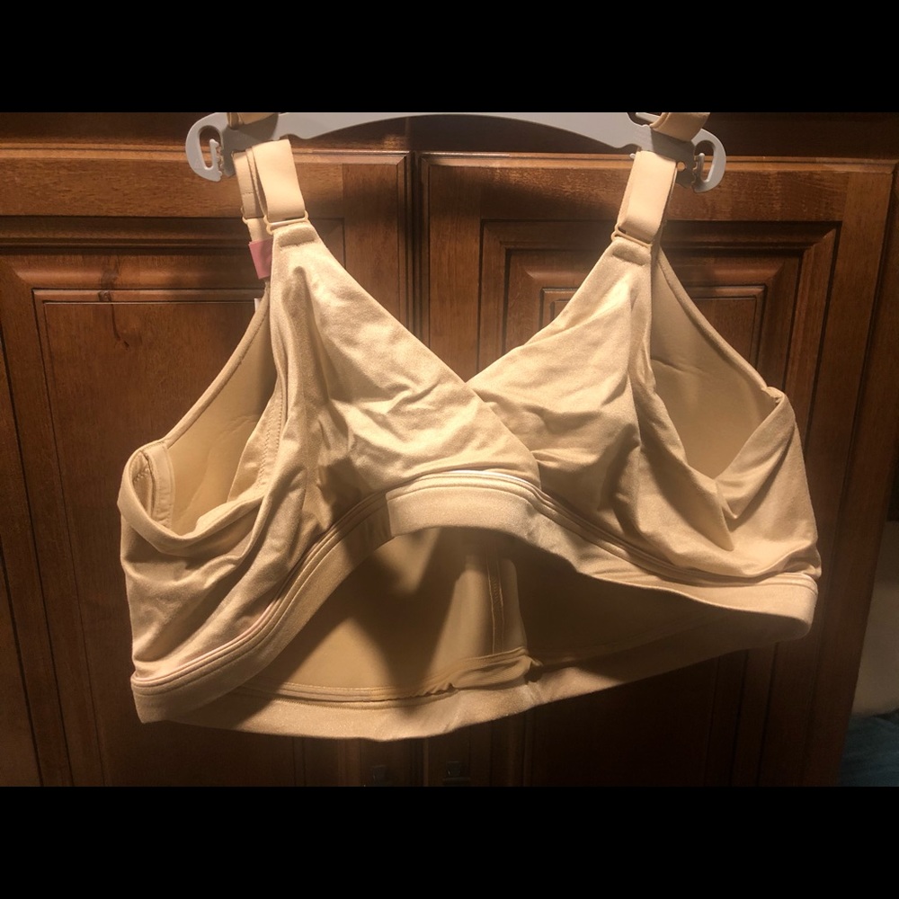 Pull over t shirt bra